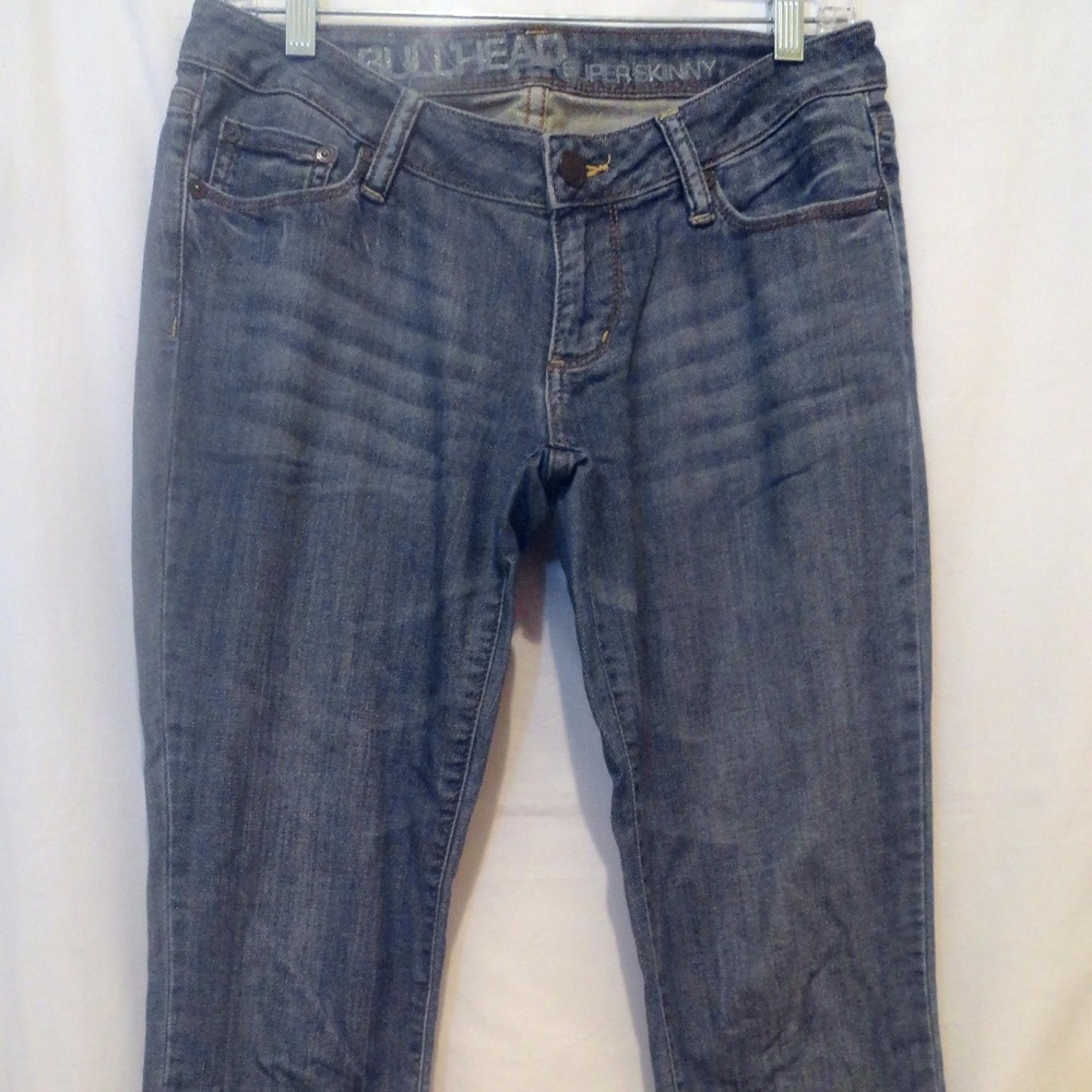 Bullhead Super Skinny Jeans - size 5 Long